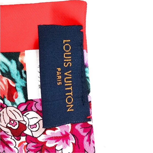 ❌SOLD❌Louis Vuitton In The Garden Silk Bandeau - Picture 2 of 3